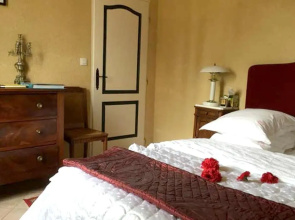 Maison de 4 chambres avec jardin amenage et wifi a Arles