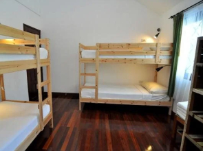 Pier 24 Boutique Guesthouse