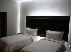 A Pristine B B Located in Belvedere Harare - 2008