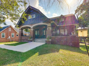 1 Mi to Dtwn: Pet-friendly Macon Home w/ Yard