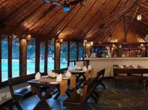 The Hideaway River Lodge