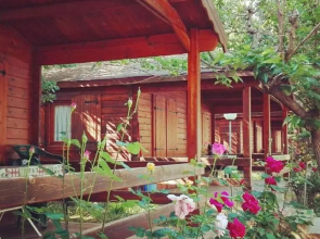 Bungalow & Camping Fuente De Regrustan