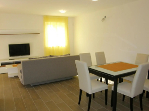 Smojver - Two Bedroom No.6