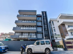 OYO Townhouse 079 Sector 46