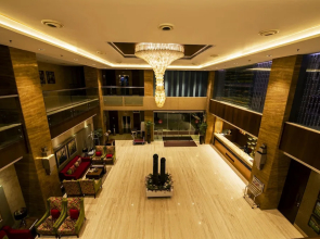 Hotel Express Inn
