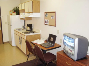 WoodSpring Suites Macon North