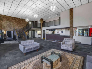 Travelodge by Wyndham Vernon CT