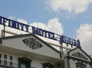 Infinity motel