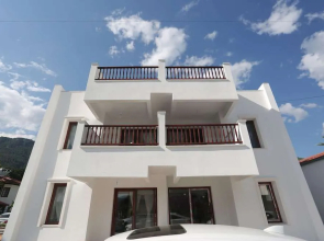 Alp Suites Limon