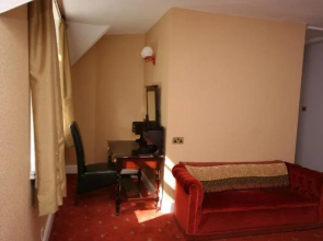 Heddon's Gate Hotel