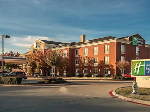 Holiday Inn Express & Suites Dallas – Plano North