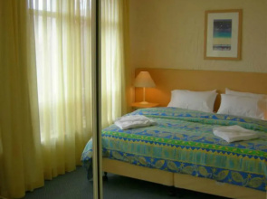 Bayswaterfront Apartments