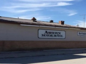Ashern Motor Hotel