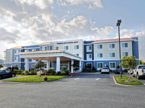 Fairfield Inn & Suites by Marriott Chincoteague Island Waterfront