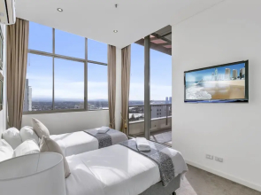 Solaire - We Accommodate