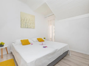 Apartment 24