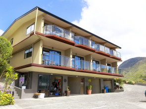 Harbour View Motel