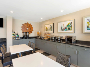 Best Western Plus Plaza Hotel