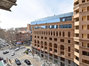 Apartments by Luxe Group AM422