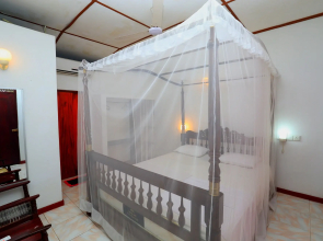 Jaga Bay Resort