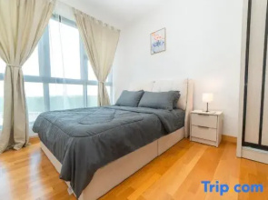 Teega Creamy INS Muji 2BR 6 pax w Balcony