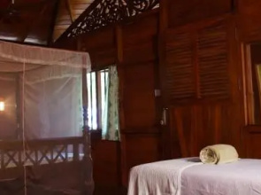 Eden Reverie Cabana And Spa