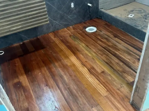 The Howler Riverside Retreat