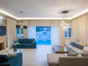UNIQUE Villa Boat House