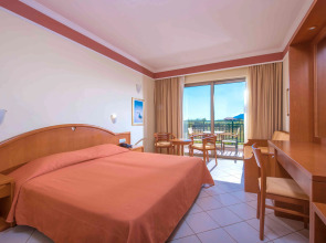 Hydramis Palace Beach Resort