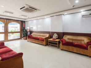 Treebo Trip Hotel East Palace