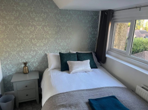 Luxury 3-bed Penthouse Apartment in Bournemouth