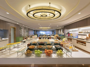 Titanic Port Bakirkoy