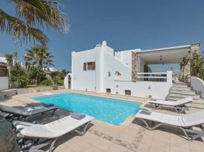 Villa Valerie Naxos