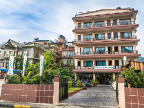 Hotel Karuna