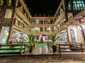 Bentong Eco Wellness Resort 14Room 69Pax by Verano Homestay
