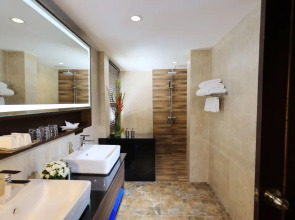 Samui Palm Beach Lead by Celes Samui