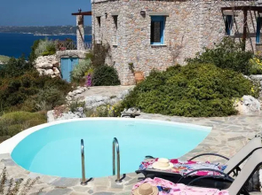 Daedalos & Ikaros Villas