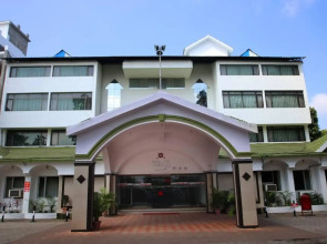 Kalchuri Residency