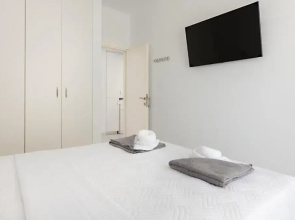 White and Blue Luxury Suites Rhodes