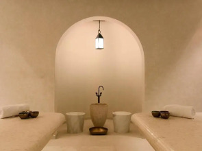 Al Bustan Palace, a Ritz-Carlton Hotel