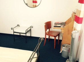 Hotel R5