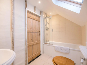 Baxter House, Wangford