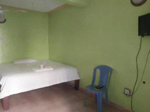 Blue Pacific Holiday Inn