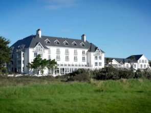 Garryvoe Hotel