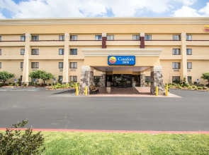 Comfort Inn Tulsa Midtown (Formerly Baymont Inns & Suites Tulsa)