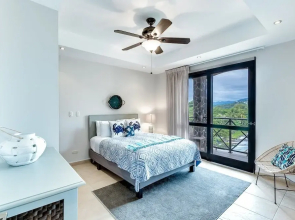5th Flr Ocean View Penthouse With 2 Level Balcony