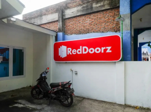 RedDoorz Syariah @ Griya Merbotan Demak