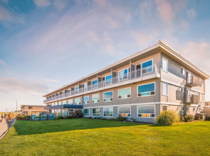 Seashore Inn on the Beach