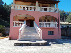 House with 2 Bedrooms in Agios Mattheos, with Enclosed Garden And Wifi - 5 Km From the Beach