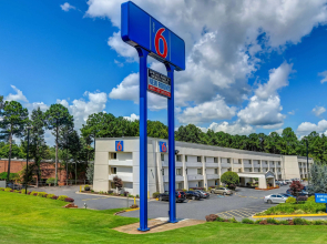 Motel 6 Norcross, GA